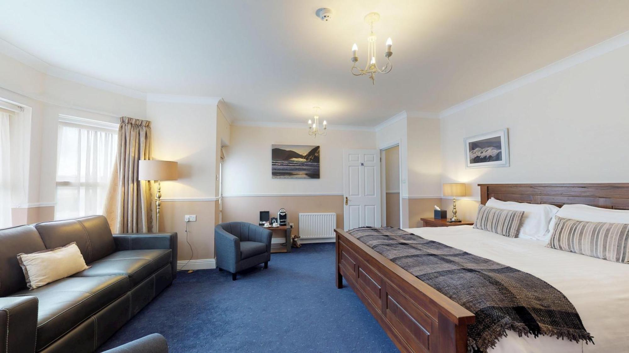 Milltown House Dingle Hotel Стая снимка