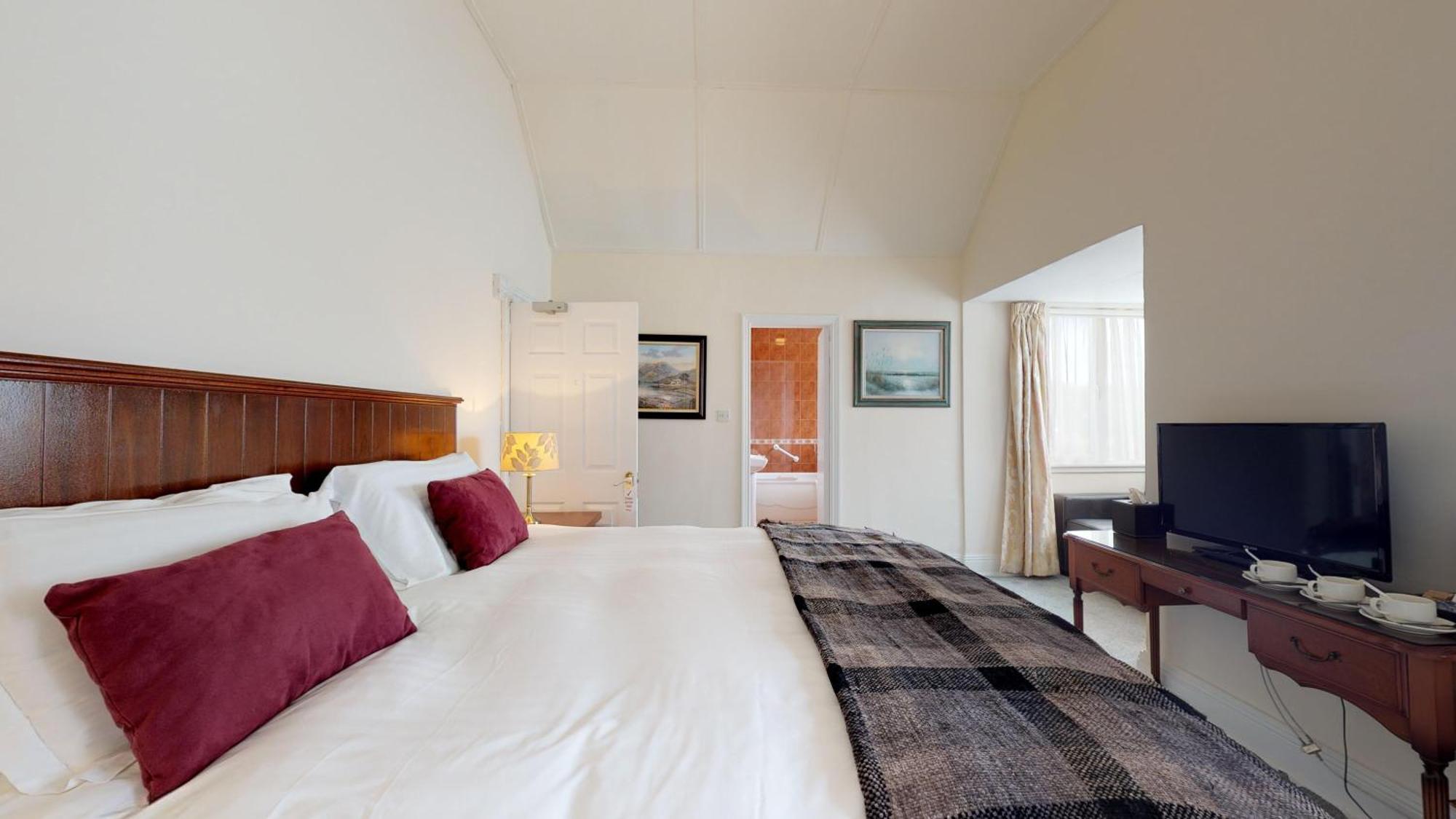 Milltown House Dingle Hotel Стая снимка