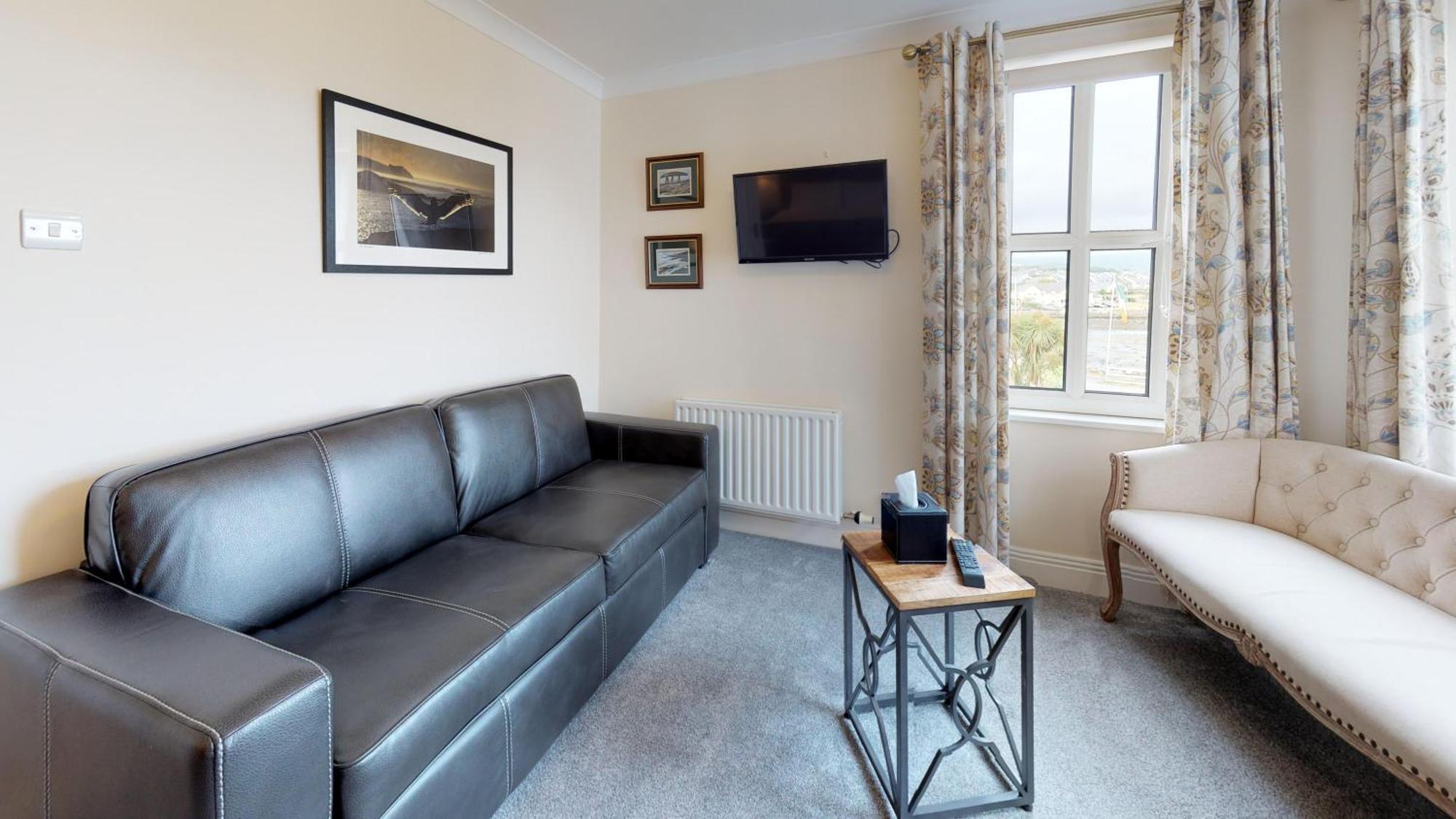 Milltown House Dingle Hotel Стая снимка